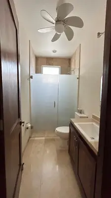 Un baño de Hermoso departamento listo para tu descanso
