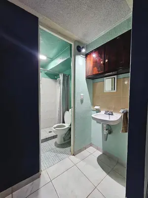 Un baño de Sensity home C Escolar Departamento hogareño y Calido para familias