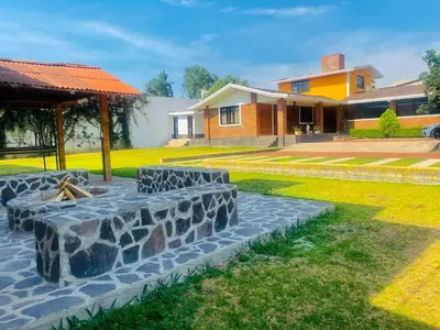 Jardín al aire libre en Casa Los Perales