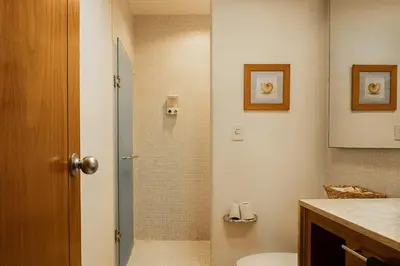 Un baño de Departamento Mayan Lakes T6 - Albercas, club de playa, tenis, pádel y más