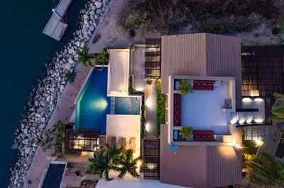 Piscina en o cerca de 1007 -- Casa Buena Vida