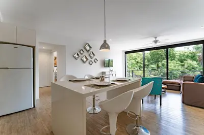 Una cocina o zona de cocina en 2076 - Mixie 202