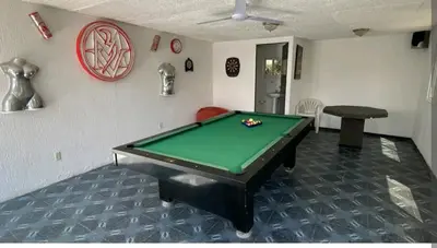 Mesa de billar en Casa de los Soles