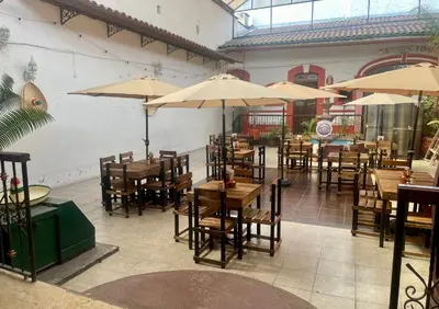 Un restaurante o sitio para comer en Habitación en el centro de Xalapa