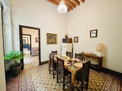Zona de estar de Departamento en casona del siglo XVI frente al Zócalo de Puebla #6