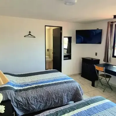 Hotel El Eden 4 per 15