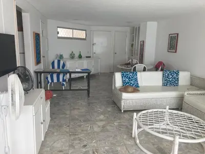 Plano de Tranquilo departamento en Acapulco frente al mar