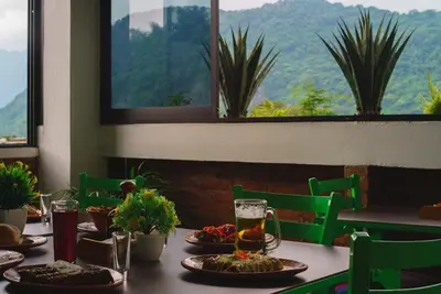 Comida en o cerca de este apartamento