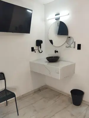 Una televisión o centro de entretenimiento en Palacio de los Angeles