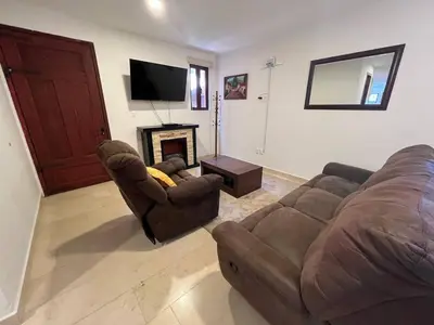 Una televisión o centro de entretenimiento en Rome en ValQuirico