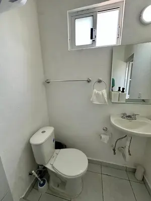 Un baño de Apartment with 3 beds and garden