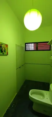 Un baño de Recámara amueblada en casa