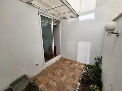 Plano de Suite Privada con Terraza y Baño, 5 min Six Flags
