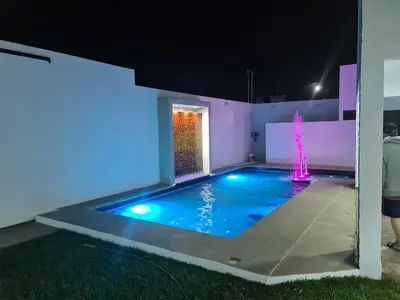 Piscina en o cerca de 7 Gotas