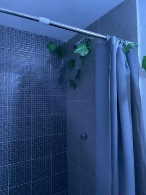 Un baño de El Hogar de Bebé