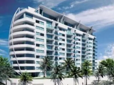 Edificio en el que se encuentra la habitación en casa particular
