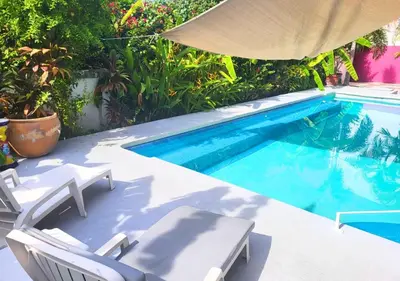 Piscina en o cerca de Casa Cactus - Boho Studios con vista al mar en Puerto
