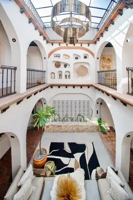 Zona de estar de Casa Uh Mook, Rooted design, sacred stay