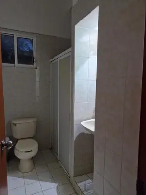 Un baño de Hotel Coatza Inn
