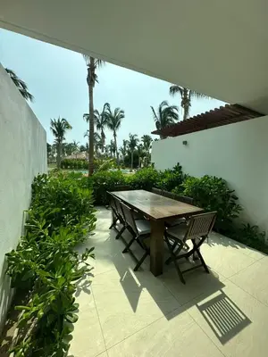 Jardín al aire libre en Inmejorable Acapulco