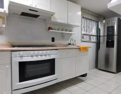 Una cocina o zona de cocina en Hospedaje GNP & Autódromo