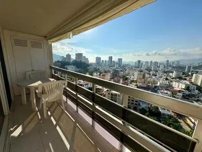 Un balcón o terraza de Hermoso departamento en condominio de Costa Azul