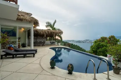 Piscina en o cerca de Villa 2 Mariposa Monarca