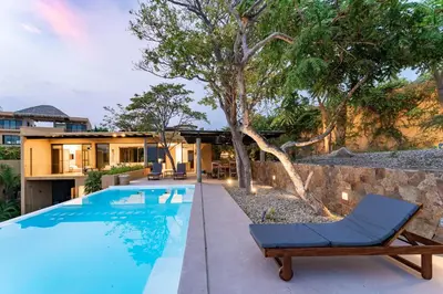Piscina en o cerca de 3070 - La Cañada Villa H