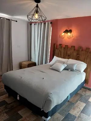 Cama o camas de una habitación en Hotel Casa Solariega