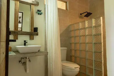 Un baño de Casa Xolo