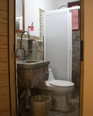 Un baño de Kasa Jaguar