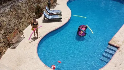 Piscina en o cerca de Villa Costa Chica Comodisimo piscina gigante jardines