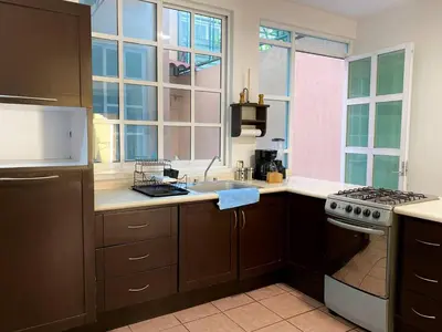 Una cocina o zona de cocina en Family Size - 4BR House in Oaxaca - Peaceful