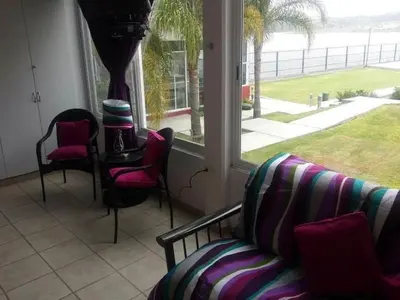 Zona de estar de SUITES HOTEL natural Africam Safari