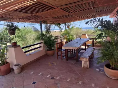 Un balcón o terraza de The Pineapple Mansion