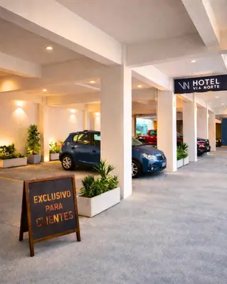 Plano de Hotel Vía Norte Inn - Nuevo - Estacionamiento gratis - Ubicación estratégica