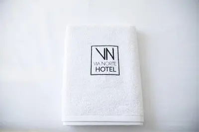 Certificado, premio, señal o documento que está expuesto en Hotel Vía Norte Inn - Nuevo - Estacionamiento gratis - Ubicación estratégica