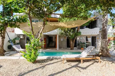 Piscina en o cerca de Spectacular Suite Steps Away From Center La Punta