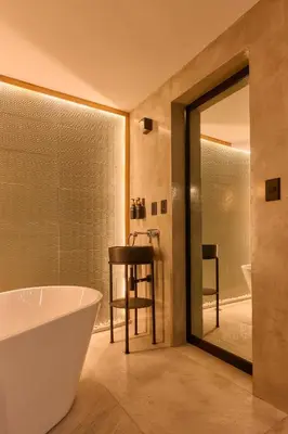 Un baño de Azulenco