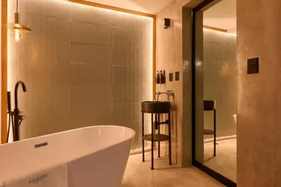 Un baño de Azulenco