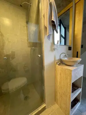 Un baño de Living Universidad