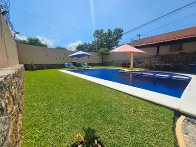 Piscina en o cerca de Preciosa casa para Descanso en Tequesquitengo