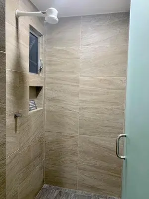 Un baño de Acogedora suite con entrada independiente
