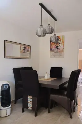 Zona de estar de CASA DE DESCANSO CON ALBERCa
