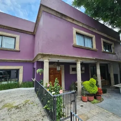 Casa Monasterio