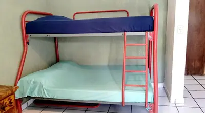 Litera o literas de una habitación en Vista a la bahia de Acapulco - Departamento para grupos de hasta 8 huéspedes
