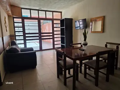 Una televisión o centro de entretenimiento en Casa linda y privada