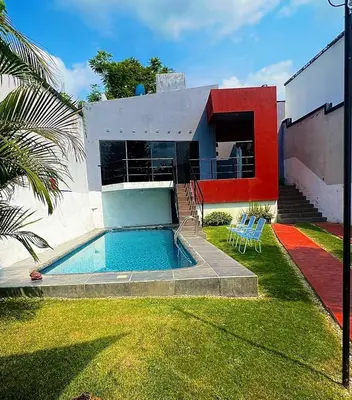 Piscina en o cerca de Casa con alberca en Morelos