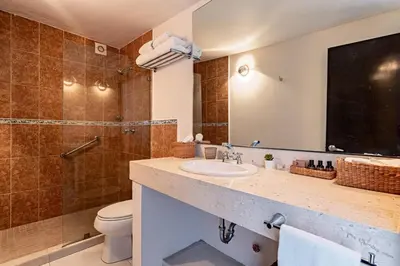 Plano de Majestic Colonial Villa Private Pool Jacuzzi and Gardens