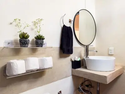 Un baño de jalatlaco estudio de lujo y garage